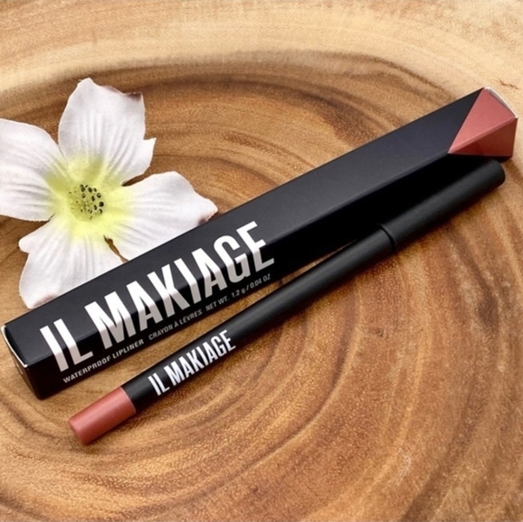 IL MAKIAGE Other - IL MAKIAGE Waterproof Lipliner Antique 501